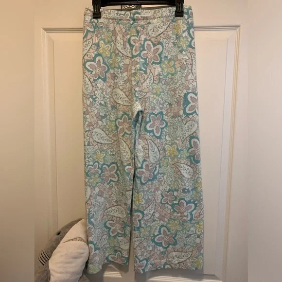 NWT Sundry Crop Flare Sweatpant Women Paisley Size 2 or Medium - Picture 2 of 7